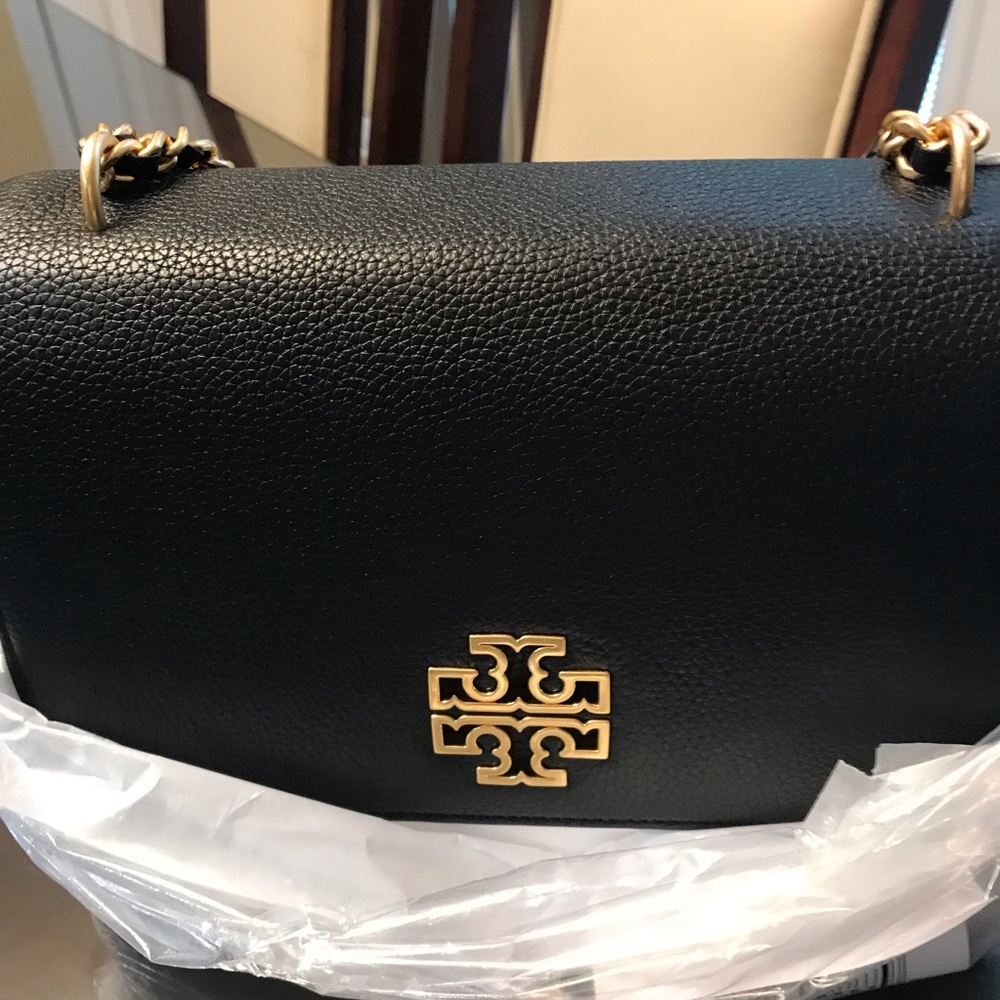 NWT Tory Burch Black Adjustable Shoulder Bag